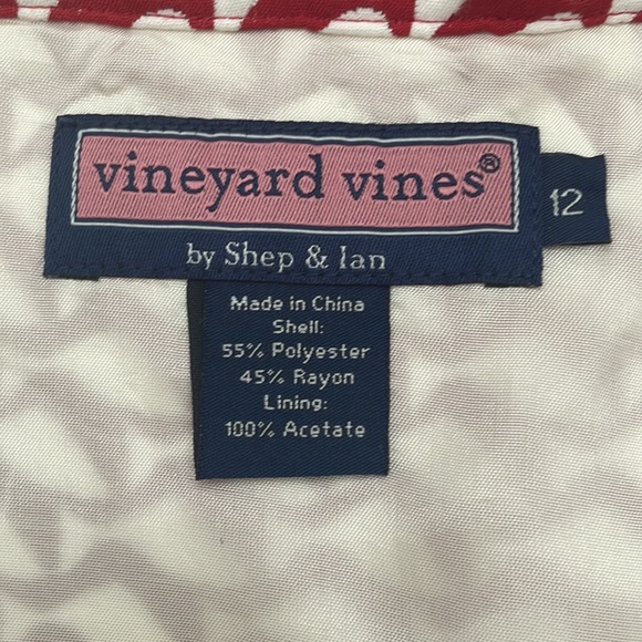 Vineyard Vines size 12 red fish skirt - Picture 2 of 3